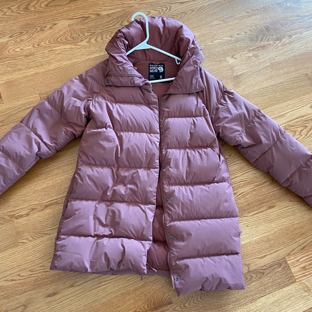 Extra warm no signs of wear puffer jacket.